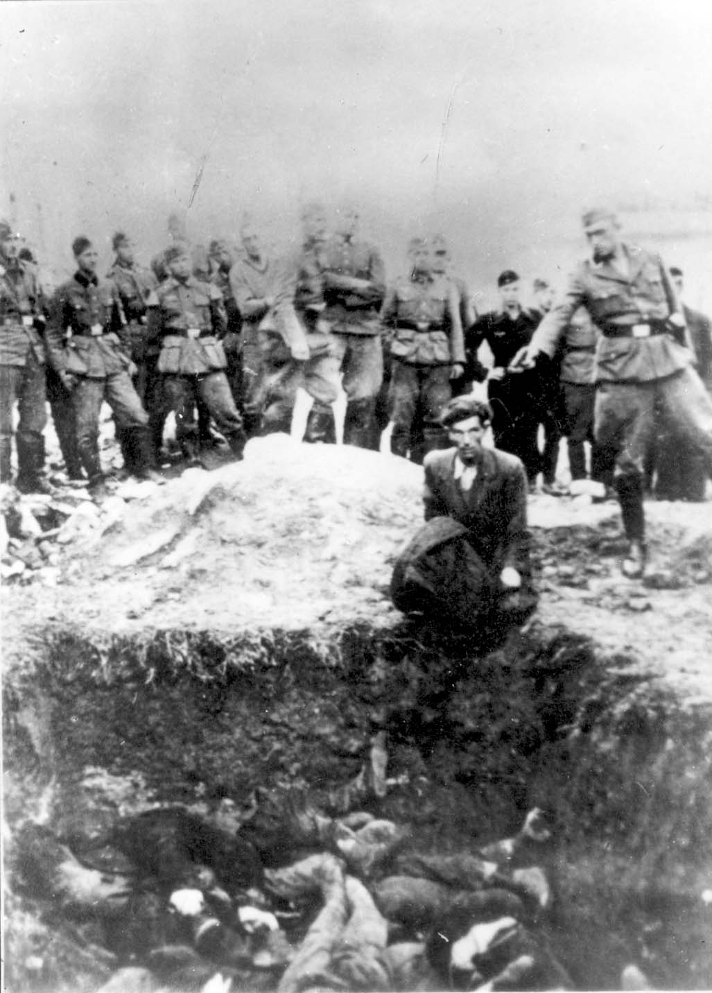 Murder of Vinnitsa Jews, probably at the Pyatnichany Brick Factory